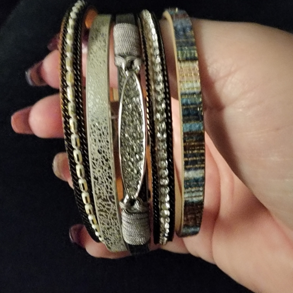 🆕️ BRONZE & SILVER-TONE LEAF MAGNETIC BRACELET - Picture 9 of 9